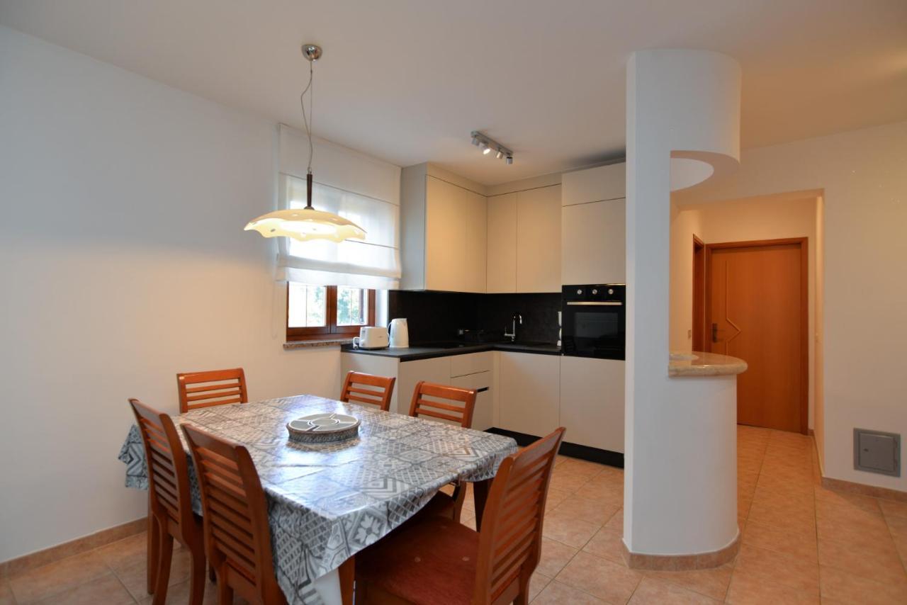 Apartments Elvis 1299 Върсар Екстериор снимка