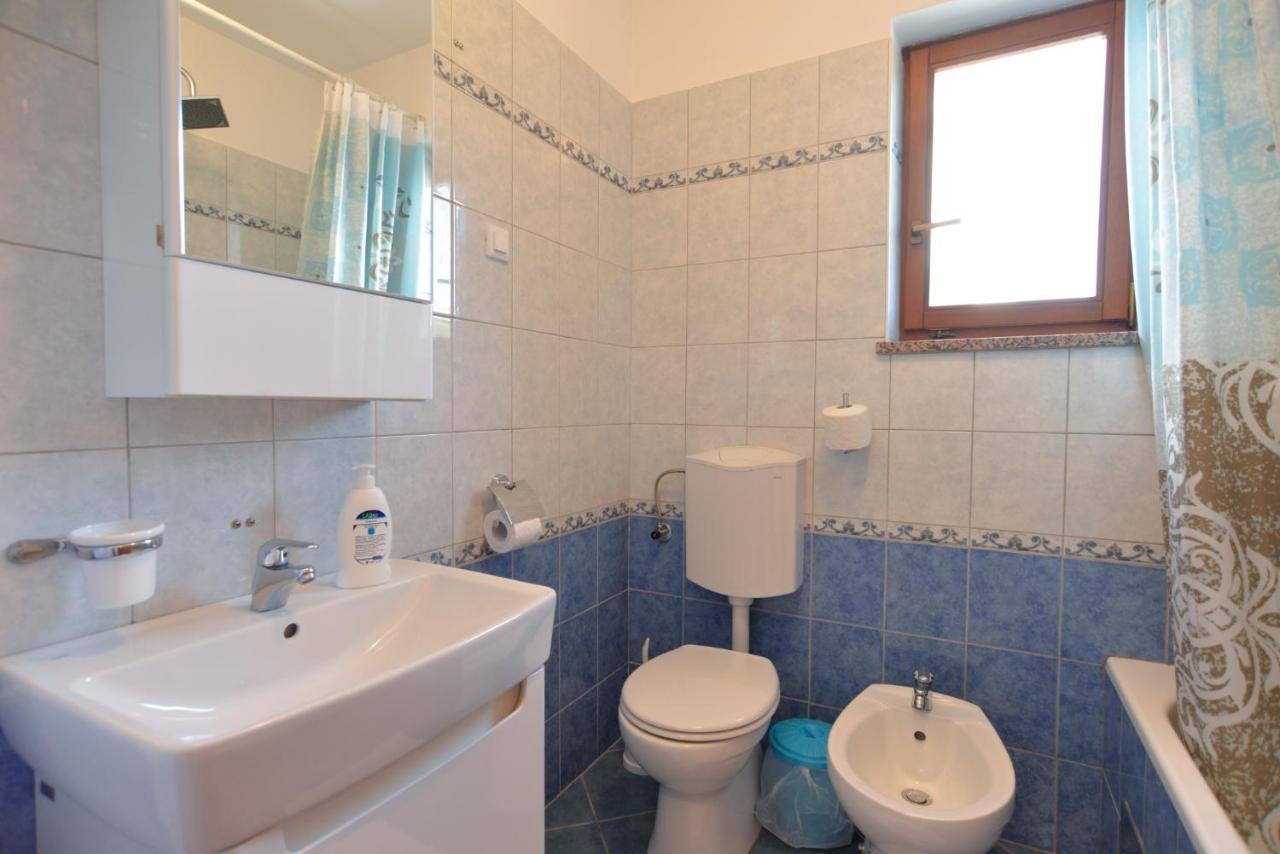 Apartments Elvis 1299 Върсар Екстериор снимка