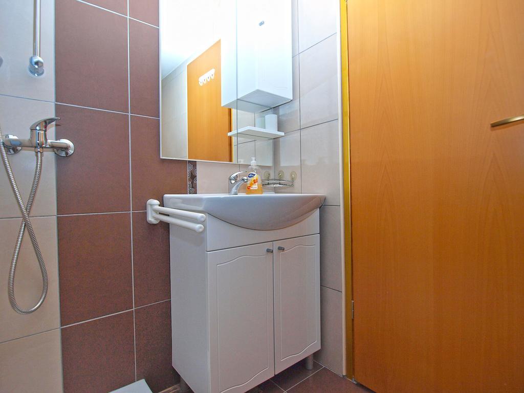 Apartments Elvis 1299 Върсар Екстериор снимка